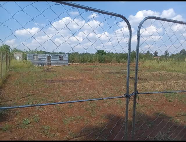 1,325M² VACANT LAND FOR SALE IN KOOKRUS